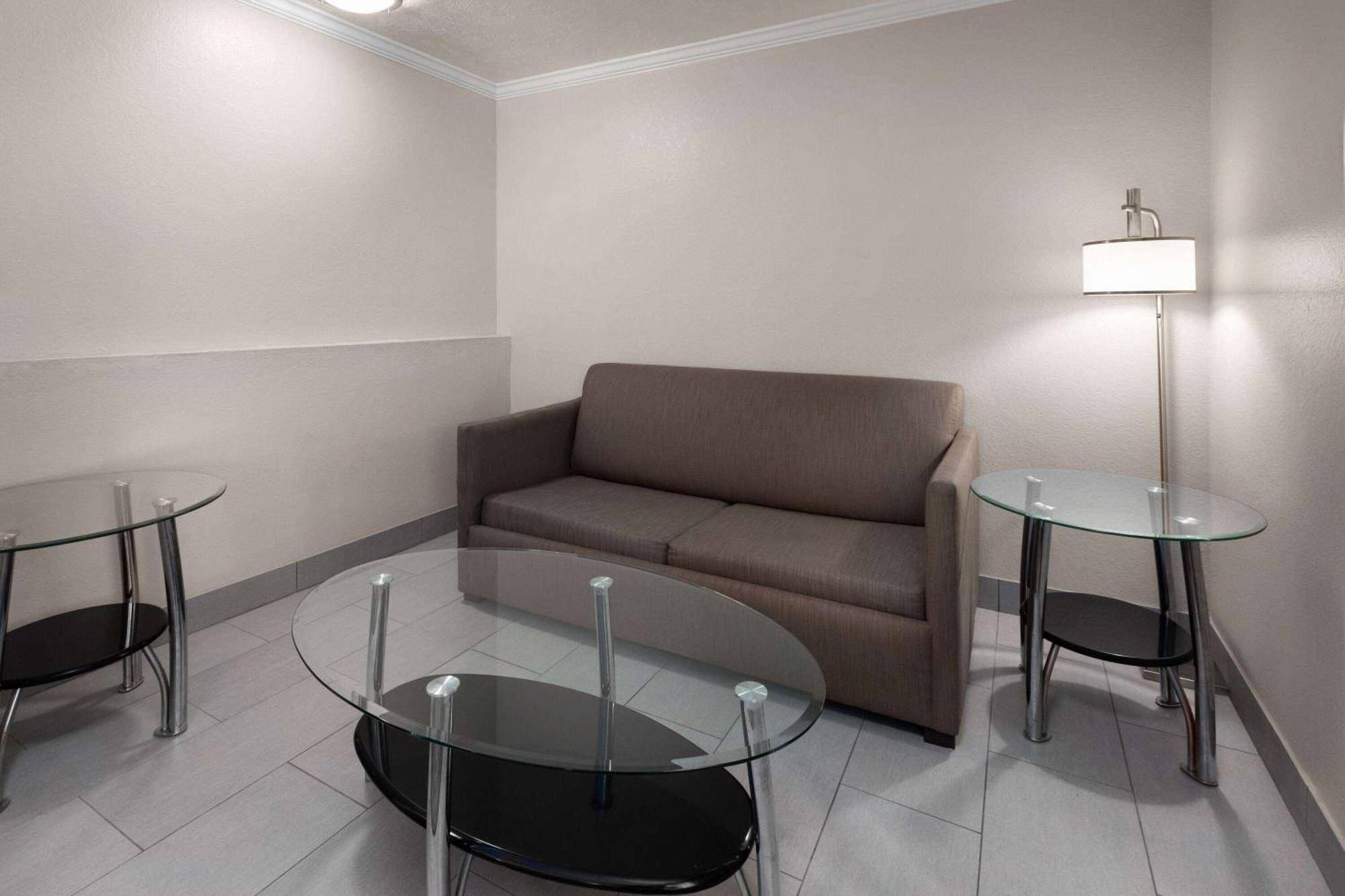 Executive King Room Non-Smoking